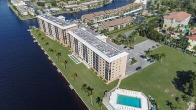 Building Photo - Ocean Views, Fully Furnished, 55 + Social ...