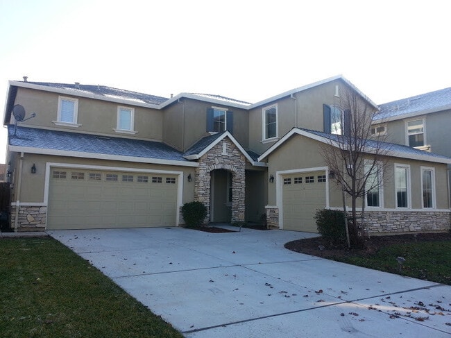 Primary Photo - Beautiful home in Patterson