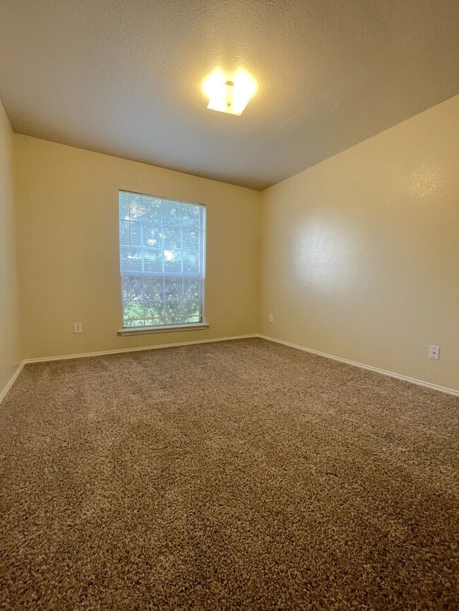 Building Photo - Beautifully Designed Home – Available NOW!...