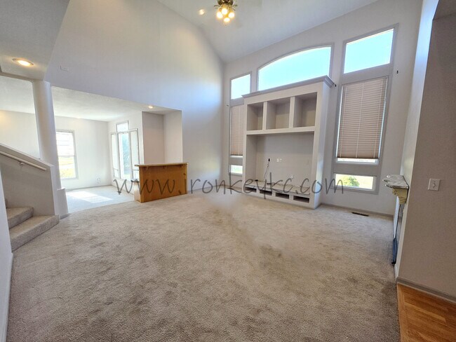 Building Photo - 14112 Windsor St