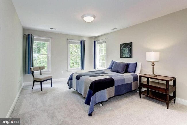 Building Photo - 9110 Sterling Montague Dr