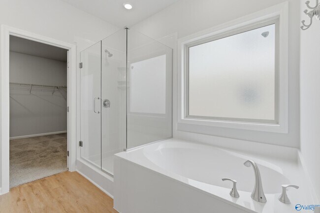 Building Photo - 117 Speck Cir