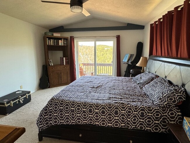 Building Photo - 4 Bedroom, 3 Bathroom Home in Tijeras, NM