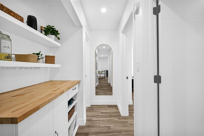 Building Photo - 8609 SW 68th Ct