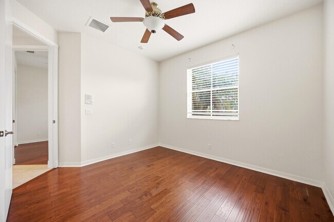 Building Photo - 195 Sedona Way
