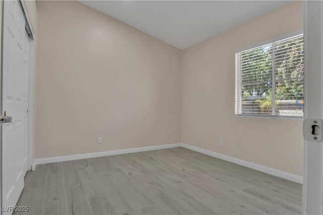Building Photo - 3193 Castle Canyon Ave