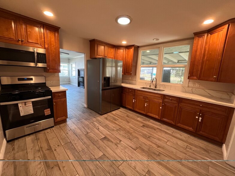 Kitchen - 303 S 46th St