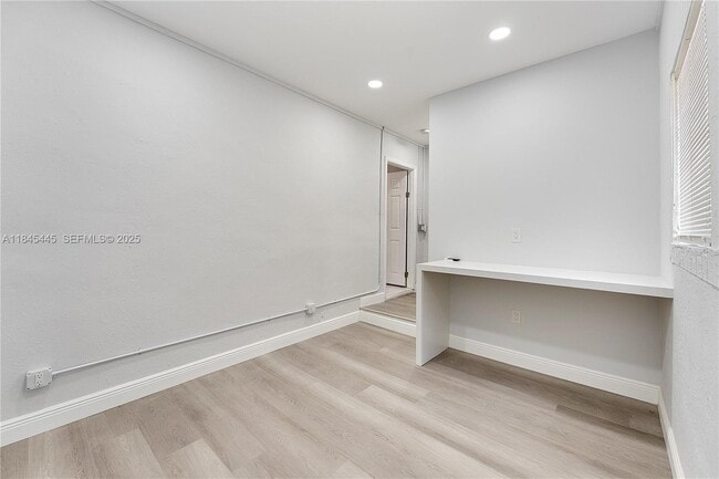 Building Photo - 2227 Cody St