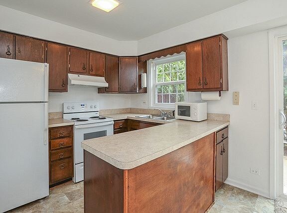 Building Photo - 2150 Rugen Rd