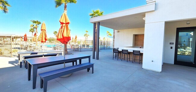 Building Photo - 35770 McCarthy St