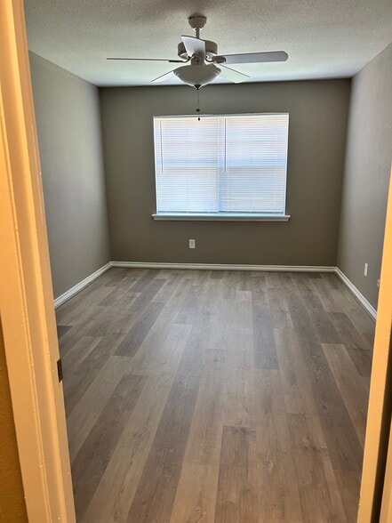 Building Photo - 1326 Damon St