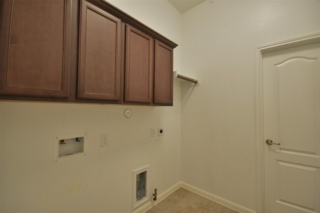 Building Photo - 3643 Cottage Pines Ln