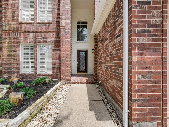 Building Photo - 15502 Contender Ln