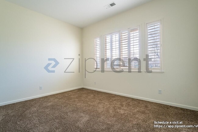 Building Photo - 100 Canterbury Ct