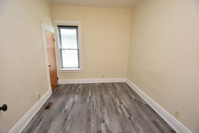 Building Photo - River Park 2 bedroom home