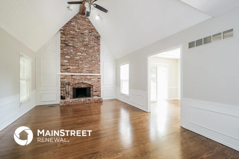 Building Photo - 15917 W 149th Terrace