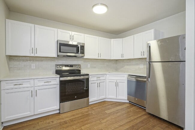 Building Photo - 3312 Larkspur Ct