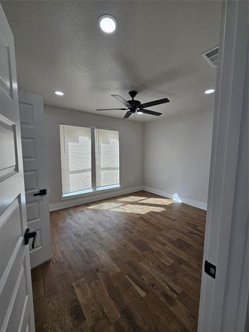 Building Photo - 3254 Matthews Dr