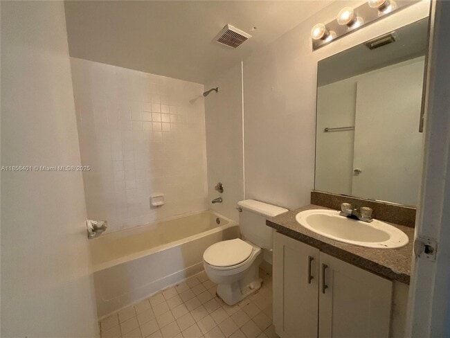 Building Photo - 9877 Nob Hill Ct