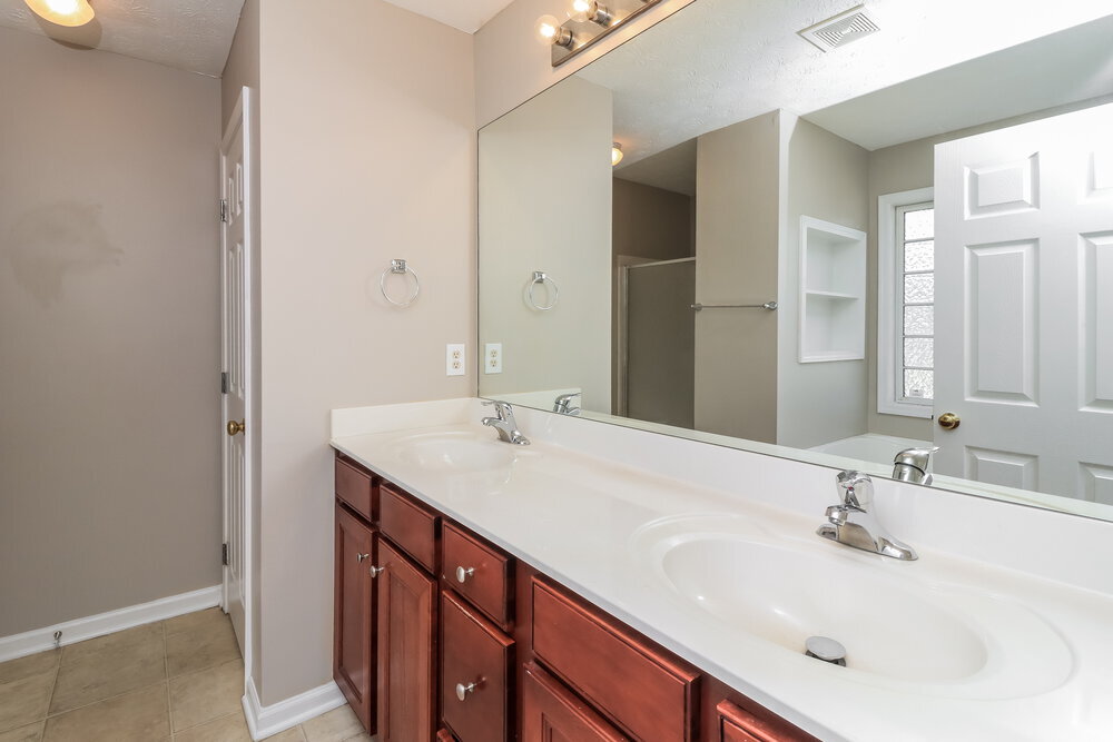 Building Photo - 210 Overlook Ct