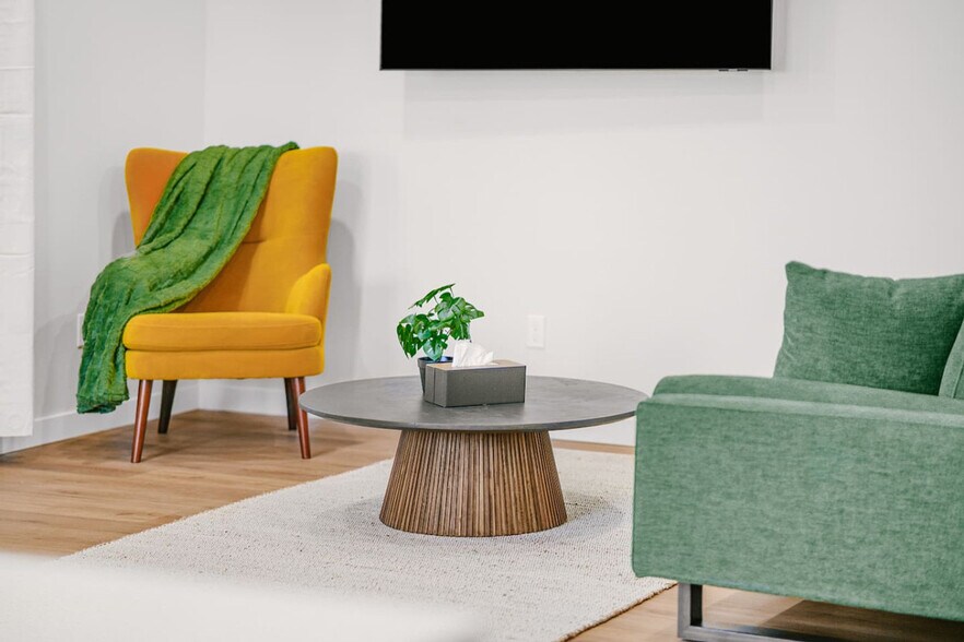 Building Photo - 3202 NW Division St