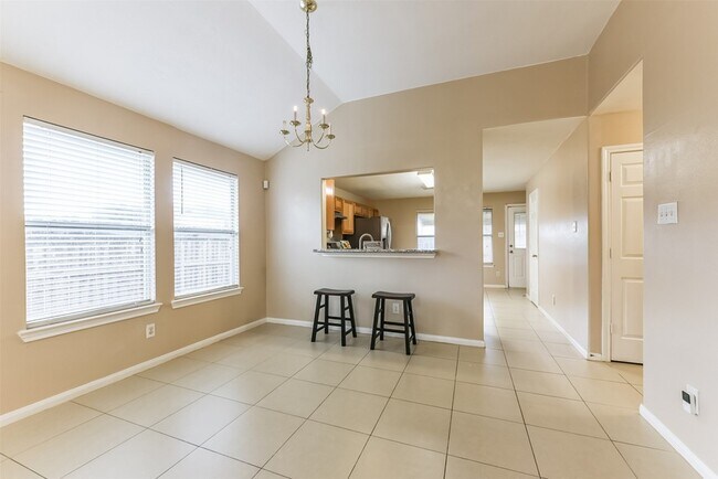 Building Photo - 8322 Kingsbridge Meadow Dr