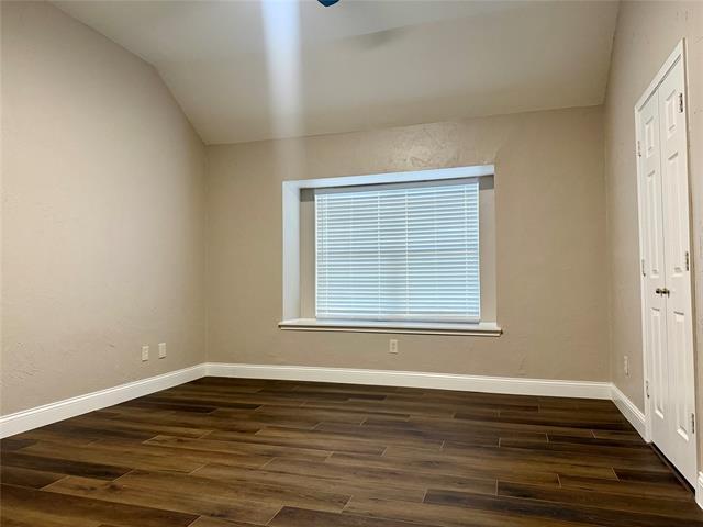 Building Photo - 2113 Fountain Dr