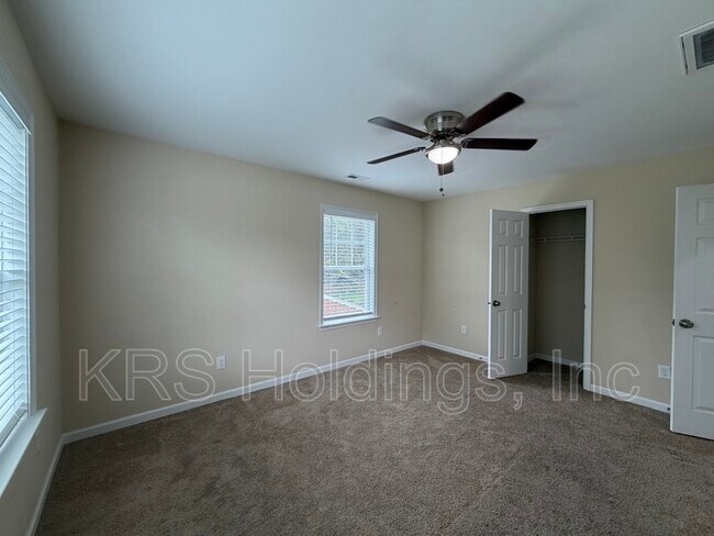 Building Photo - 167 Settlers Landing Rd