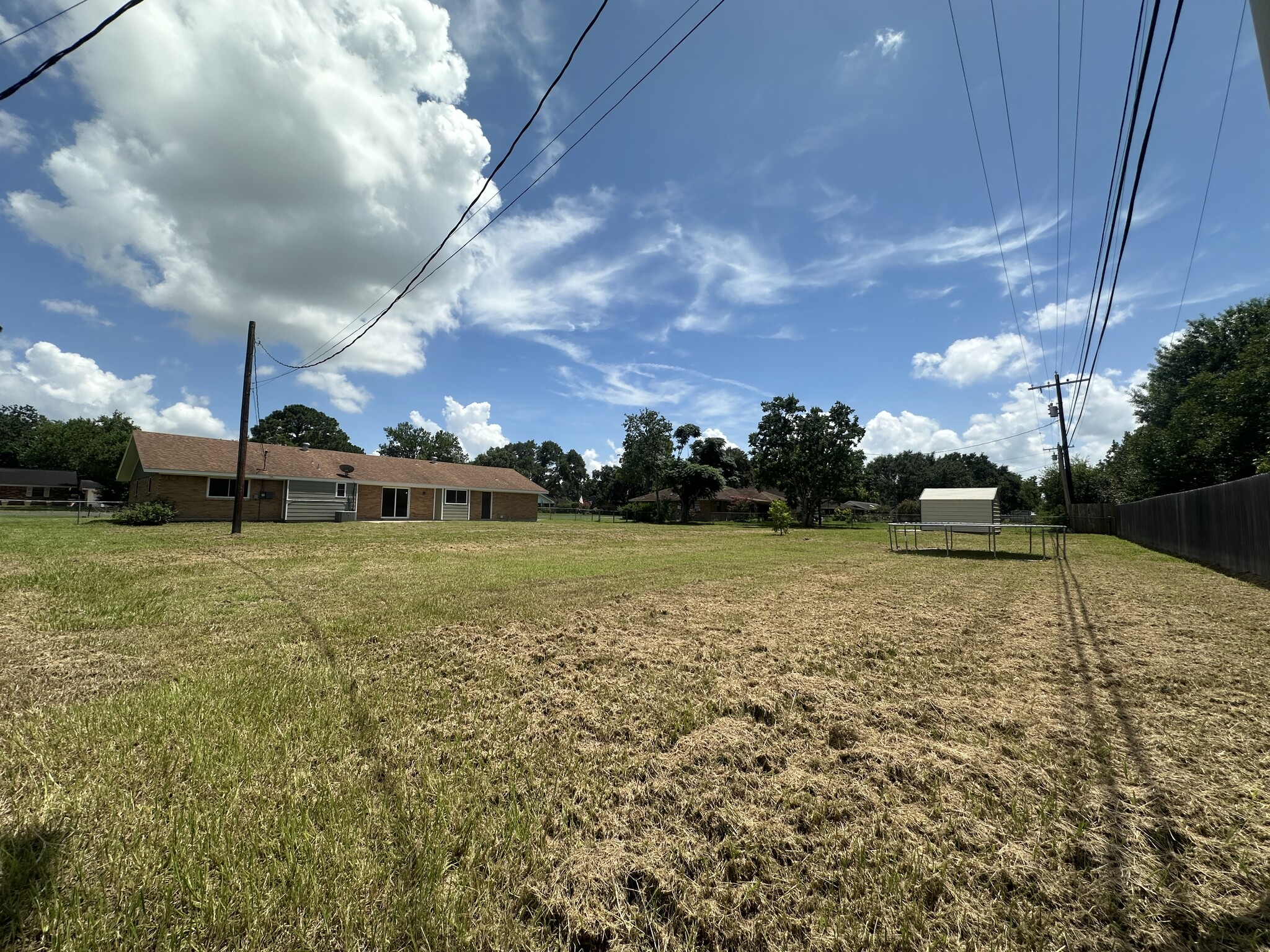 Building Photo - 805 Mead Rd