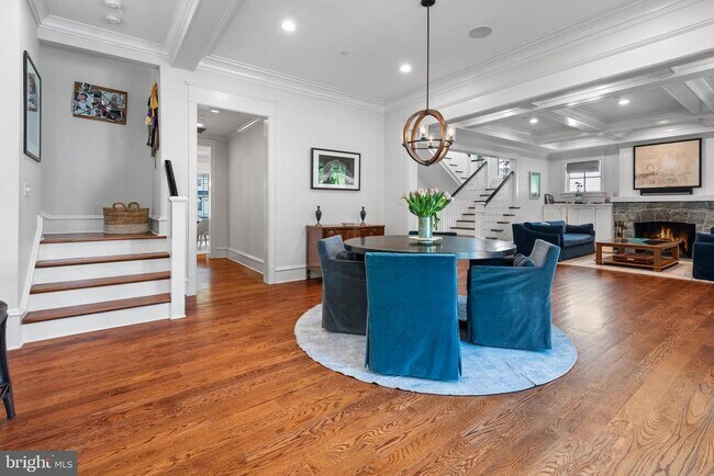 Building Photo - 5600 Brite Dr