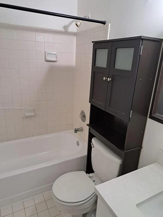 Building Photo - 9277 SW 138th Pl