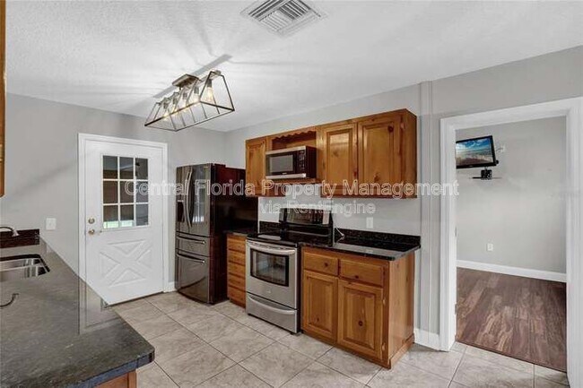 Building Photo - 7917 Carolina Ln