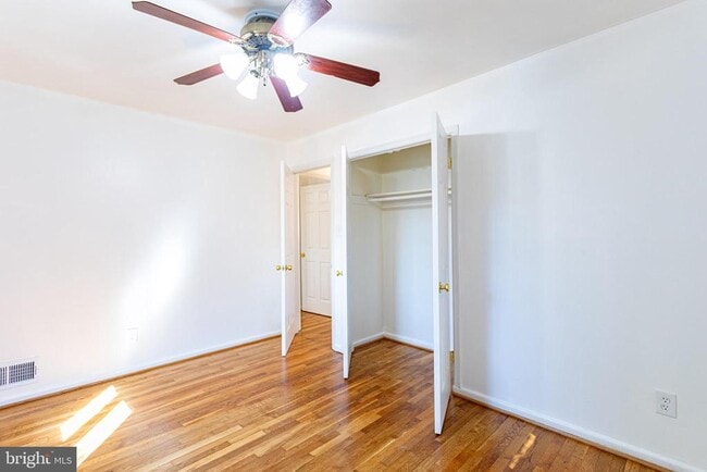 Building Photo - 4203 Lyons St