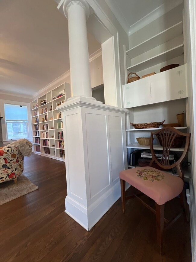 Building Photo - Maryland721