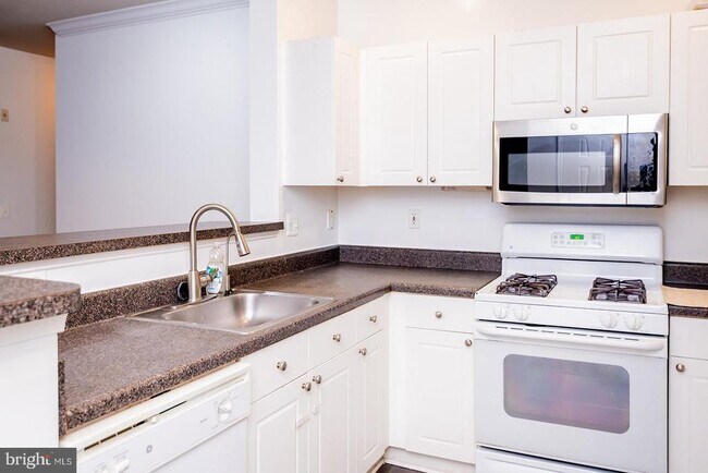 Building Photo - 11373 Aristotle Dr