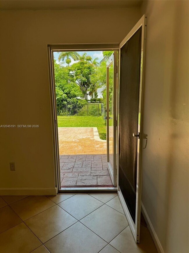Building Photo - 158 SW 96th Ct