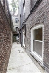 Building Photo - 26 Irving St