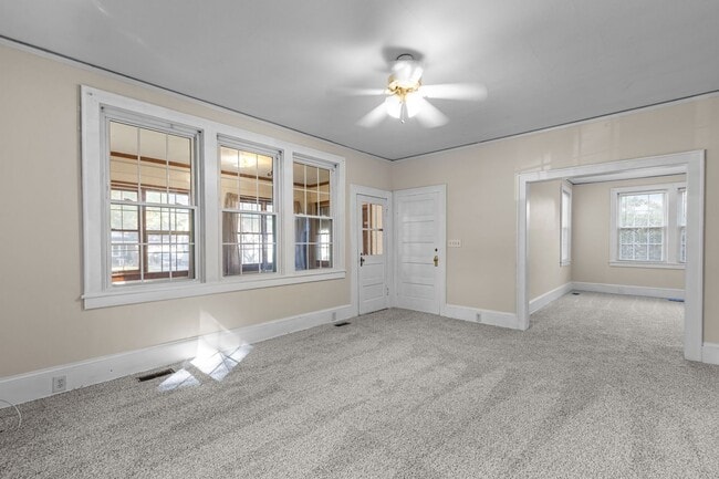 Building Photo - 308 Causey Ave