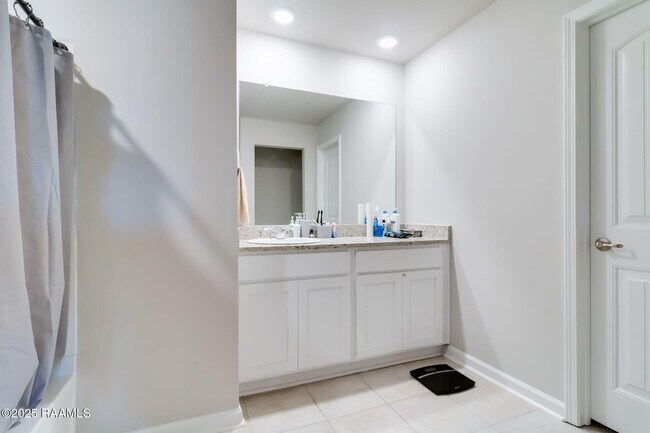 Building Photo - 108 Chesson Hl Dr