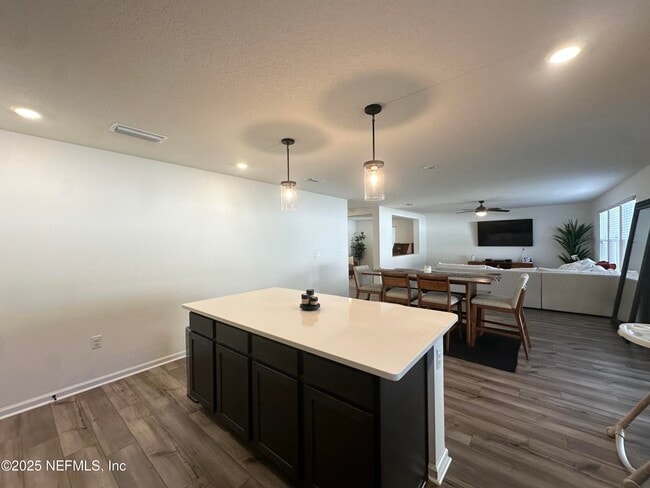 Building Photo - 960 Panther Lk Pkwy