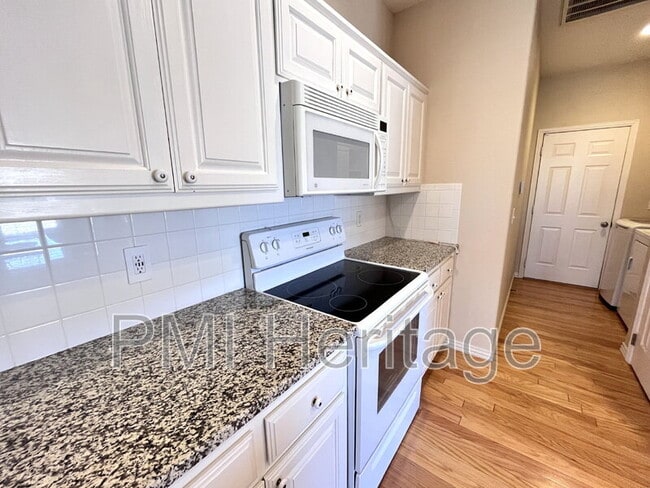 Building Photo - 28 Highland Pkwy