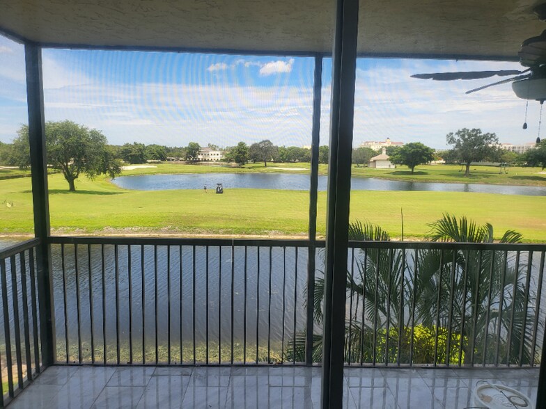 Primary Photo - 3100 W Rolling Hills Cir
