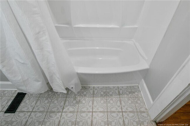 Building Photo - 209 N Churchill Dr