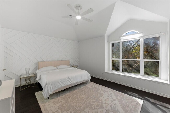 Building Photo - 6405 Aden Ln