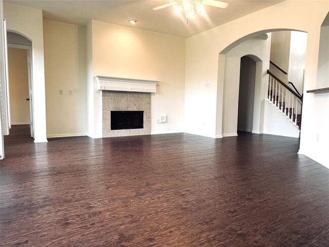 Building Photo - 3623 Pine Valley Dr