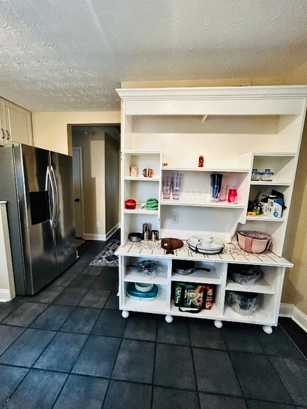 Building Photo - 1071 Standard Dr NE