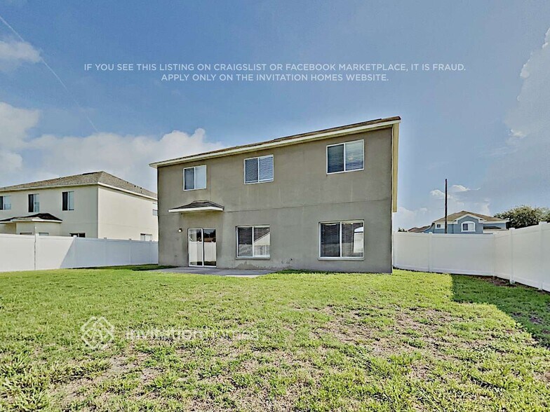 Building Photo - 12725 Longcrest Dr