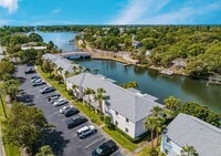 Building Photo - 3873 Pompano Dr SE