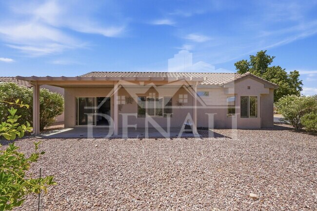 Building Photo - 16536 W Rock Springs Ln