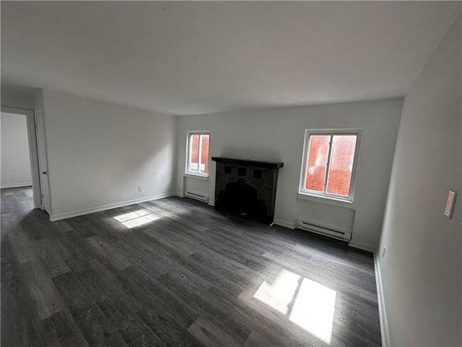 Building Photo - 1410 Fallowfield Ave